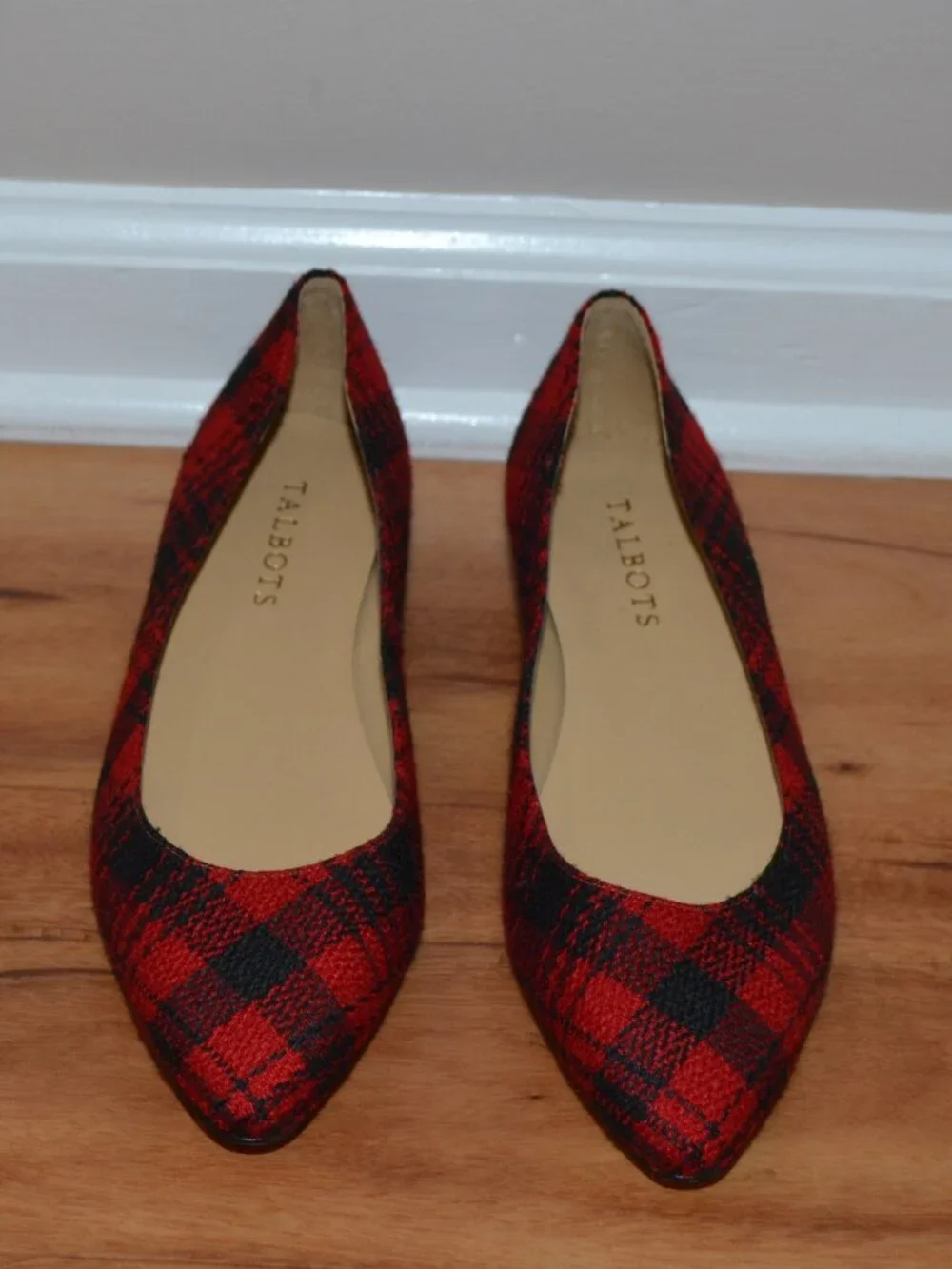 Talbot's Red Black Pointed toe Tartan Plaid Slip on High Quality Flats 7 wide